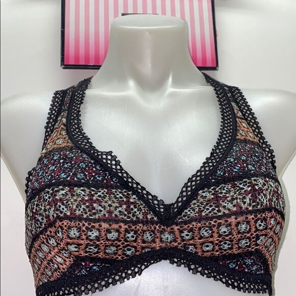 Victoria's Secret Other - NWT VICTORIA SECRET Light padded